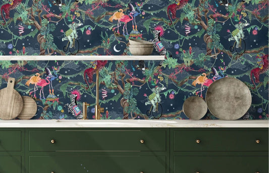 Best Wallpaper for Humid Climates: Moisture-Resistant & Mold-Free